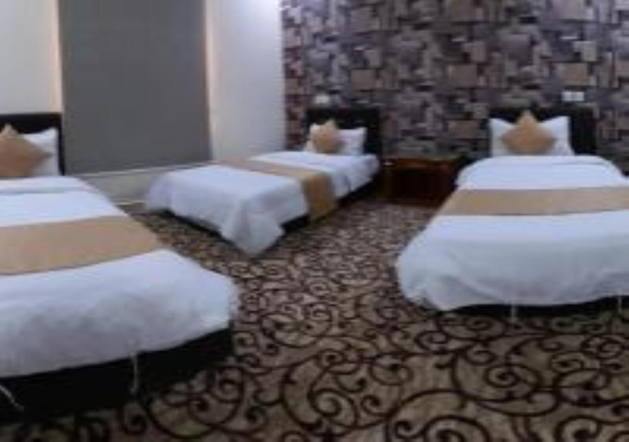 النباريس الذهبية Al Nabarees Al Zahabya Appart hôtel Djeddah